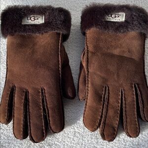 UGG Turn Cuff Water Resistant Sheepskin Gloves- Burnt Cedar